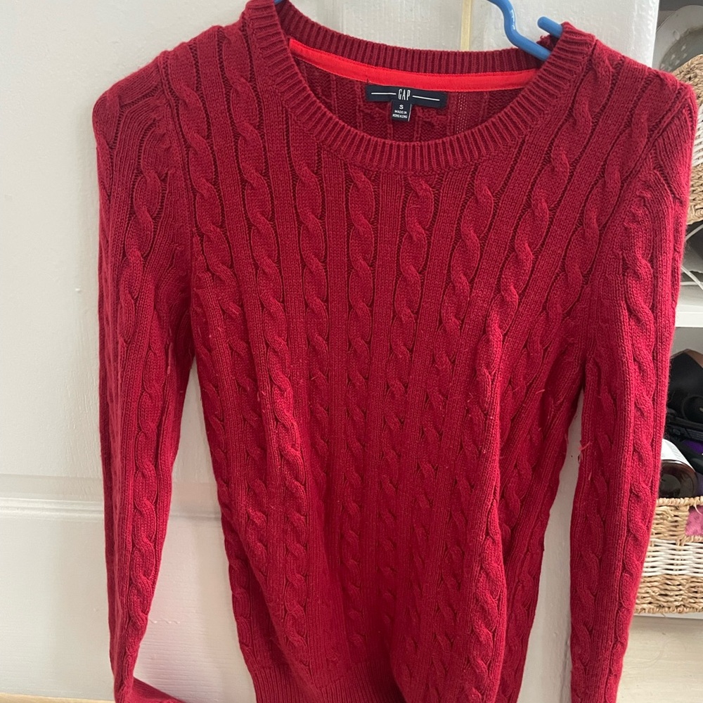 Red Cable Knit Sweater

Holiday cozy knit preppy style Ralph Lauren inspired